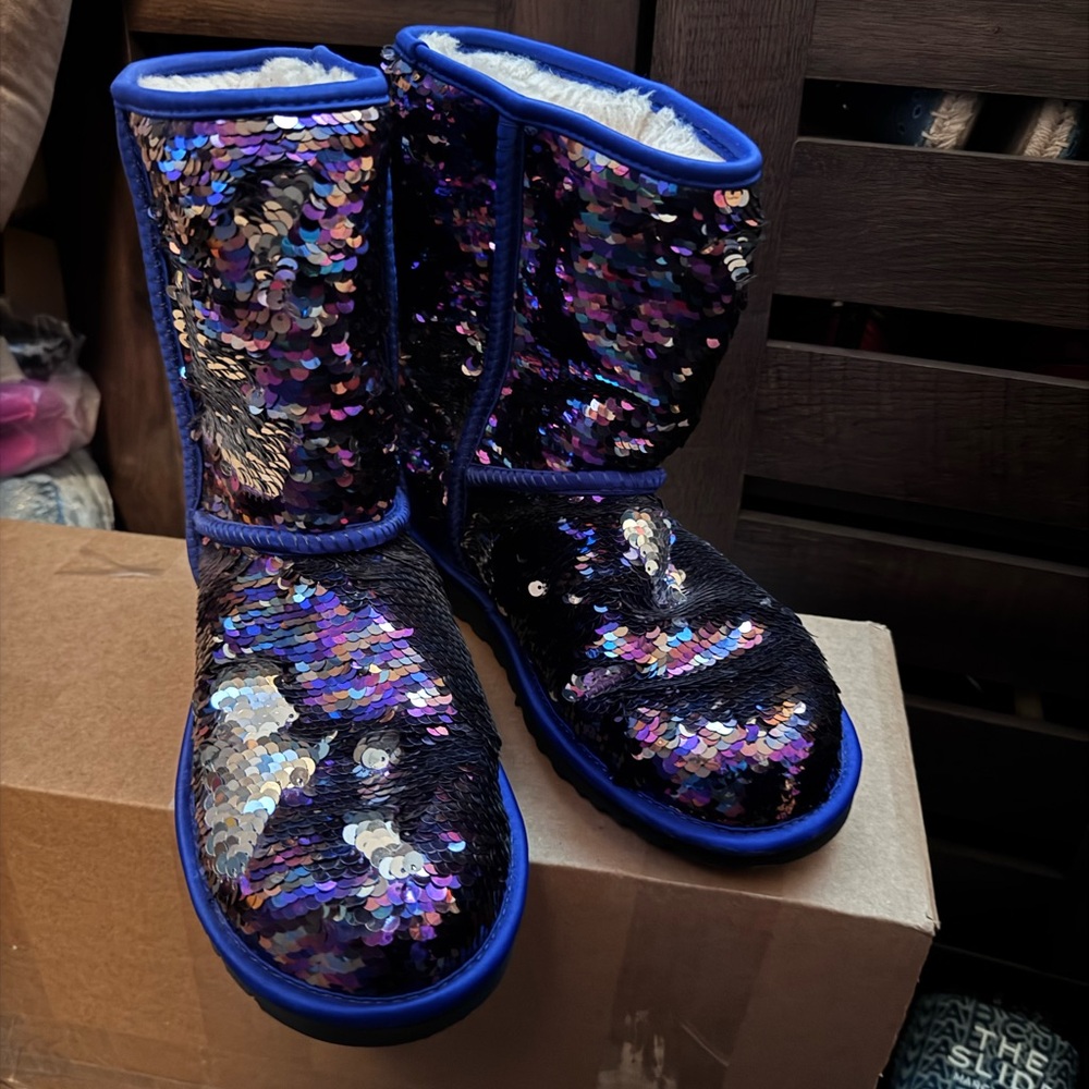 UGG Black Sequin Boots with Blue Trim - Picture 5 of 5